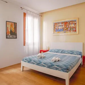 https://ca-venissa.hotelslidodijesolo.com